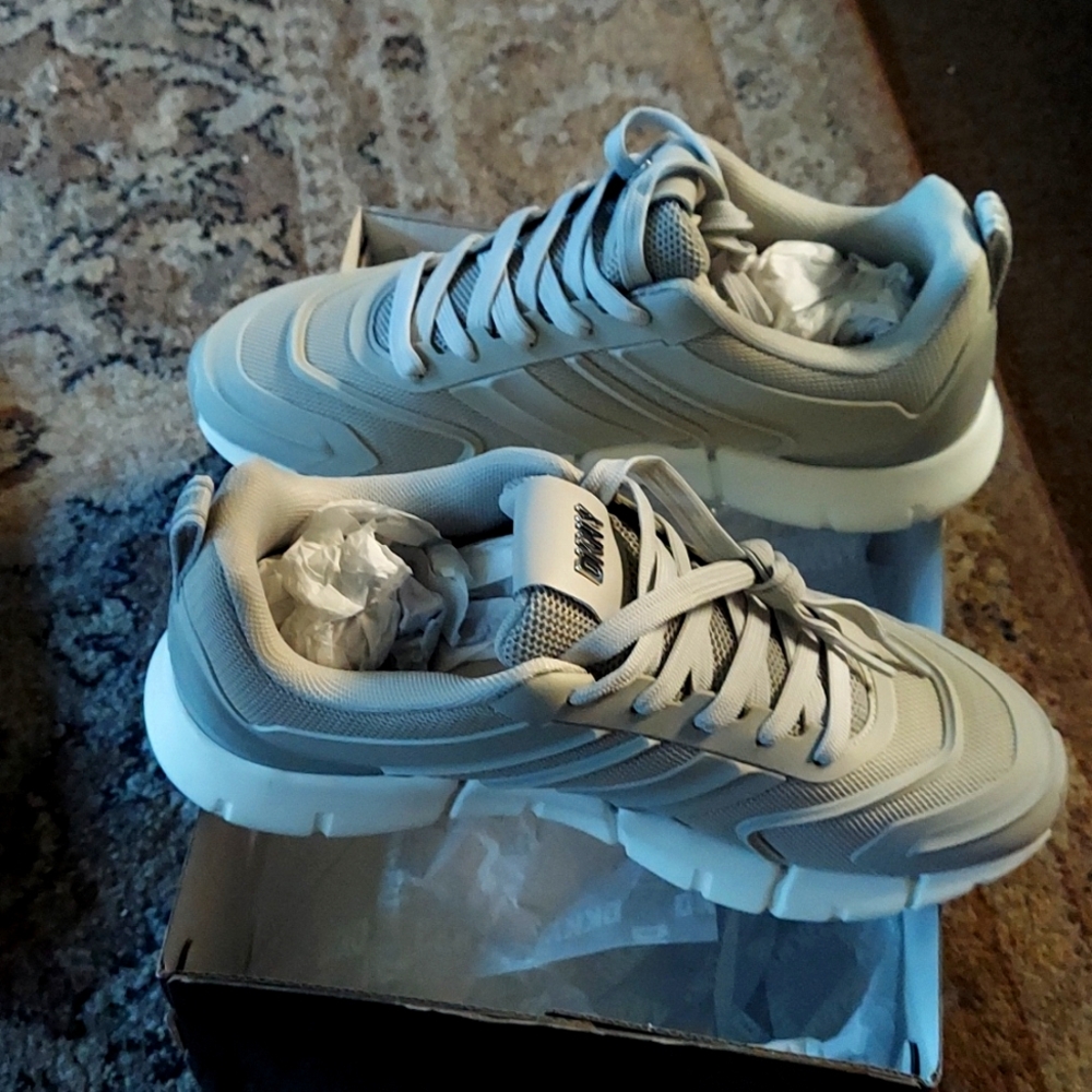 Women Sneakers